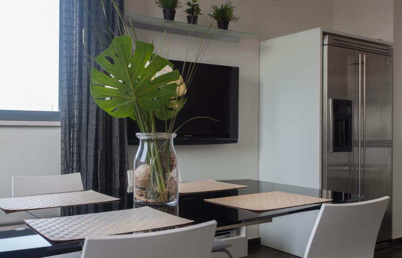 Luxury Penthouse 2 Bed Near Rothchild Apartment เทลอาวีฟ ภายนอก รูปภาพ